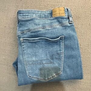 American Eagle Super High Rise Jegging